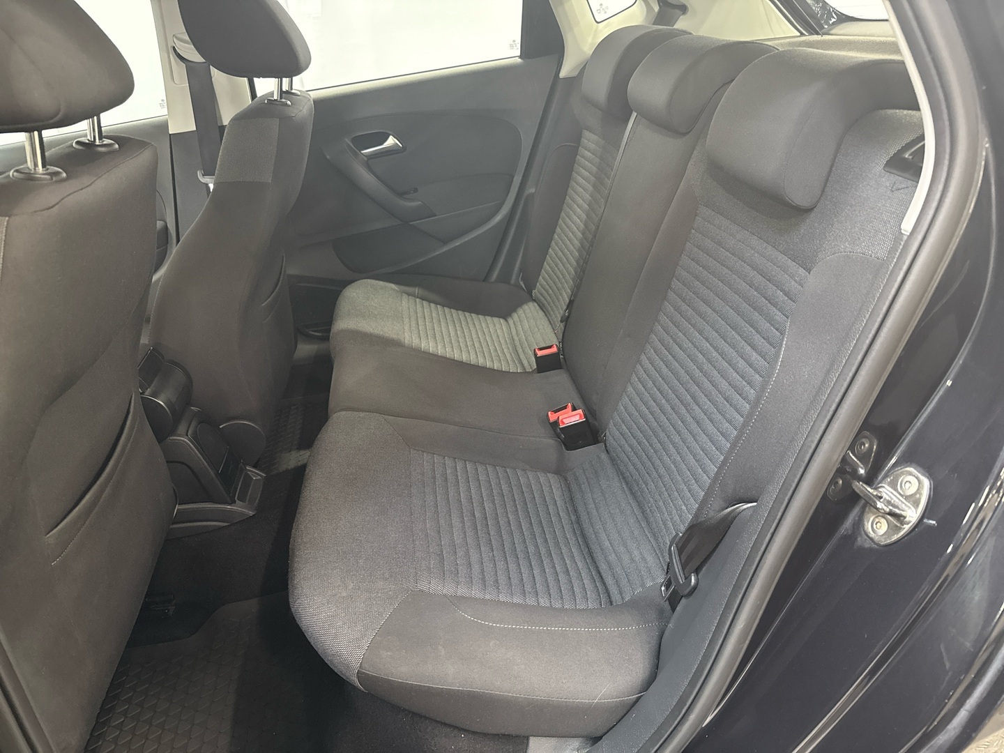 VOLKSWAGEN Polo 2014