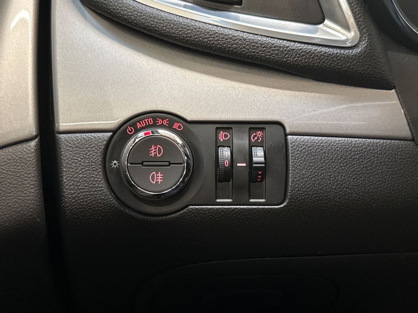 OPEL Mokka 2014