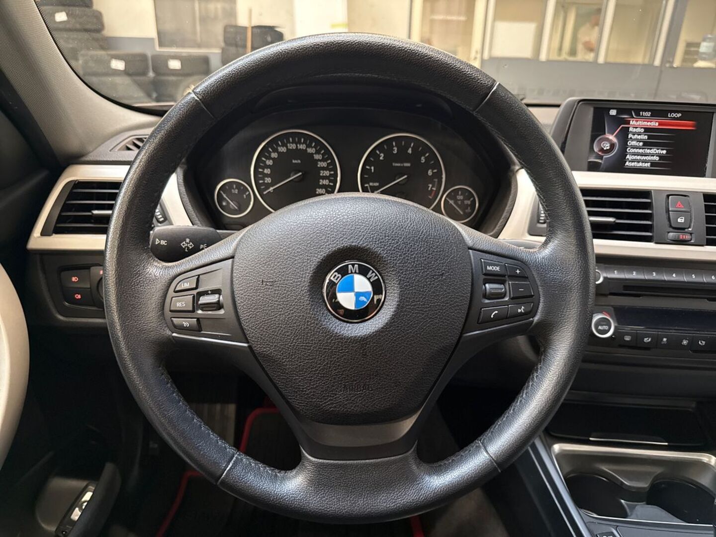 BMW 320 2015