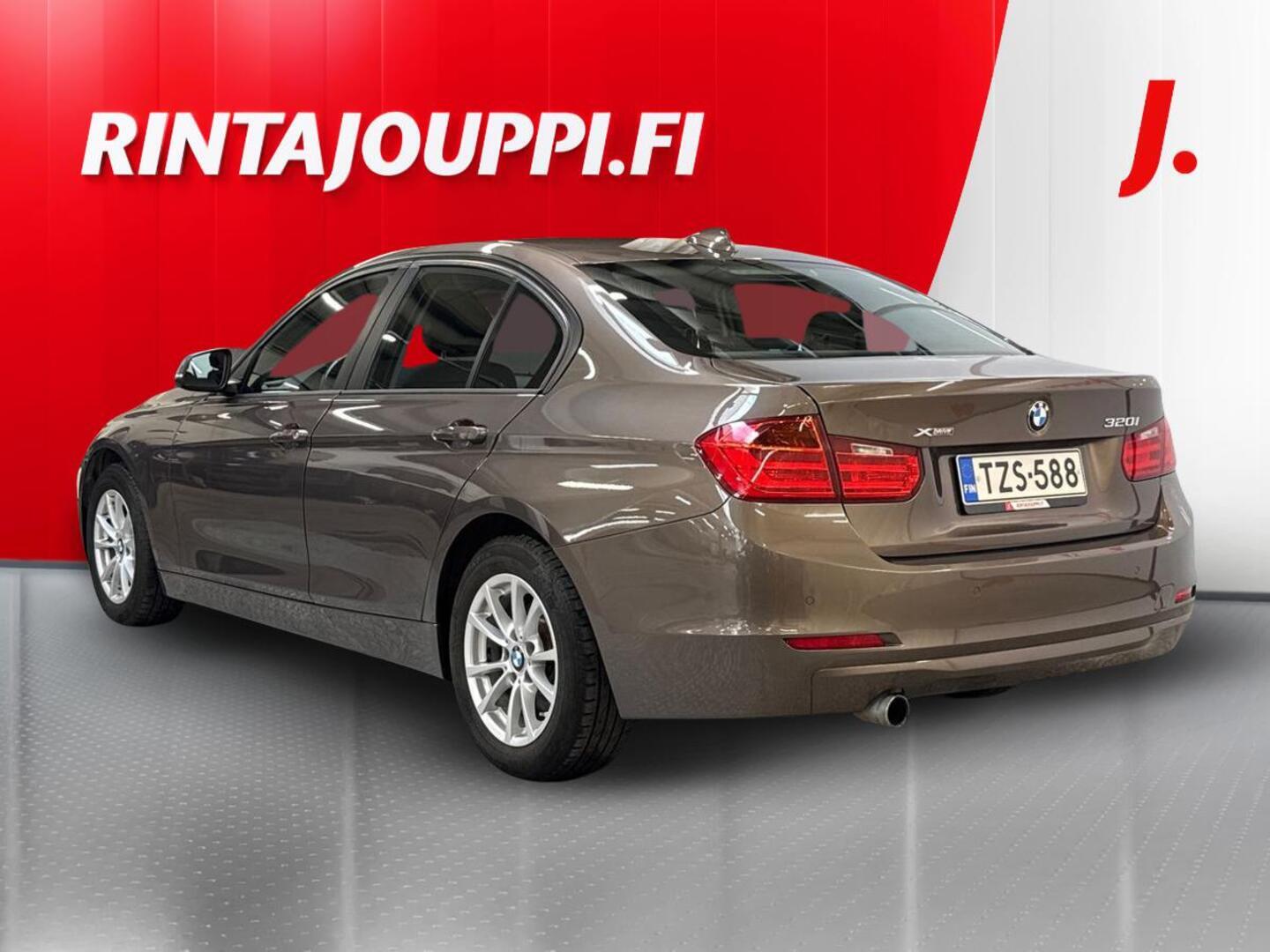 BMW 320 2015