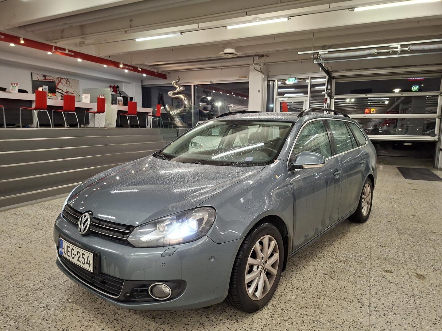 VOLKSWAGEN Golf 2010