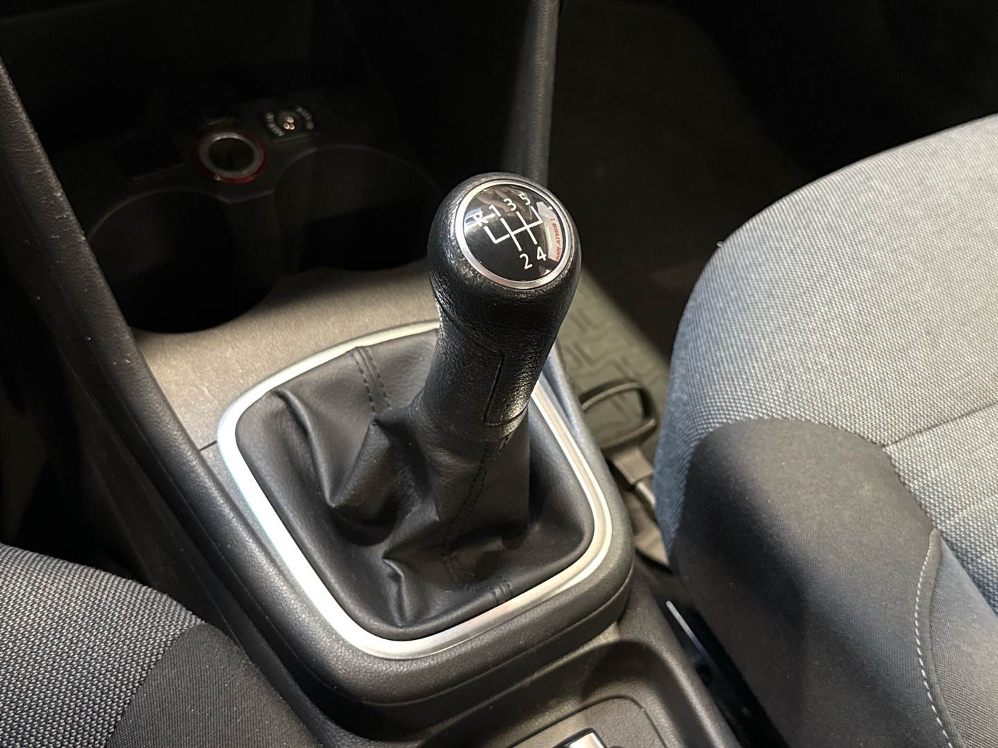 VOLKSWAGEN Polo 2010