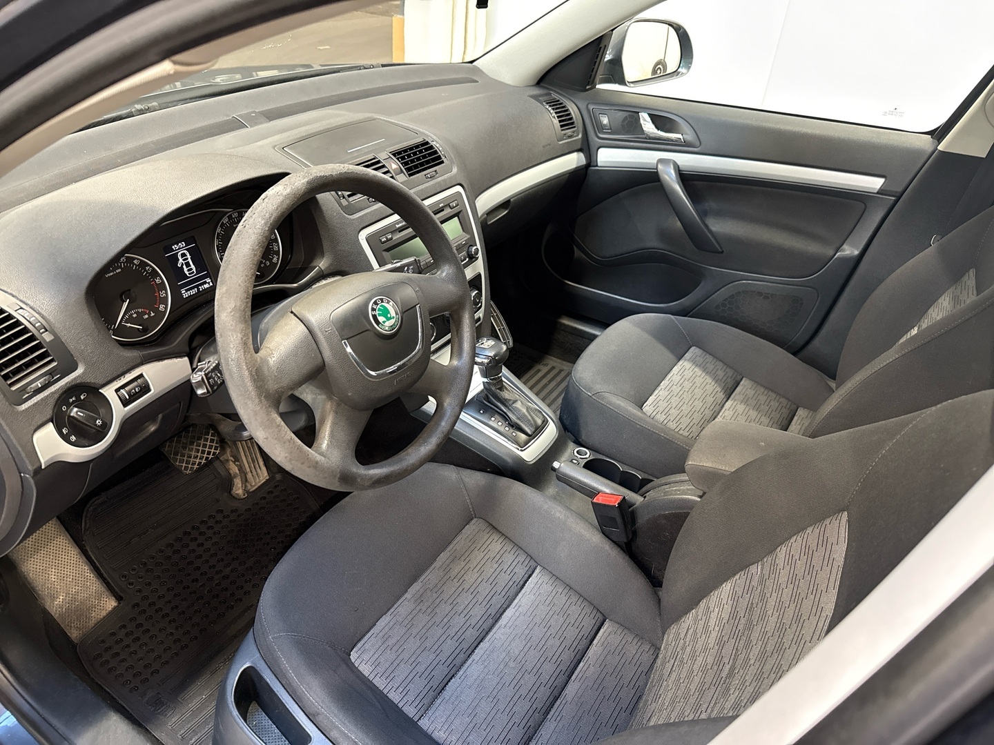 SKODA Octavia 2011