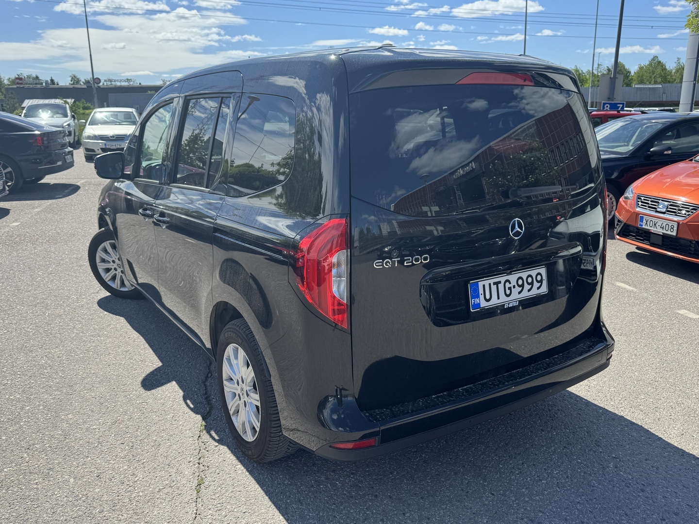 MERCEDES-BENZ EQT 2024