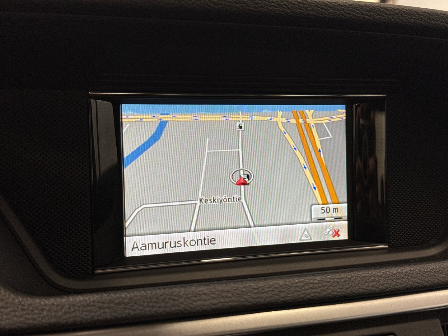 MERCEDES-BENZ E 2013