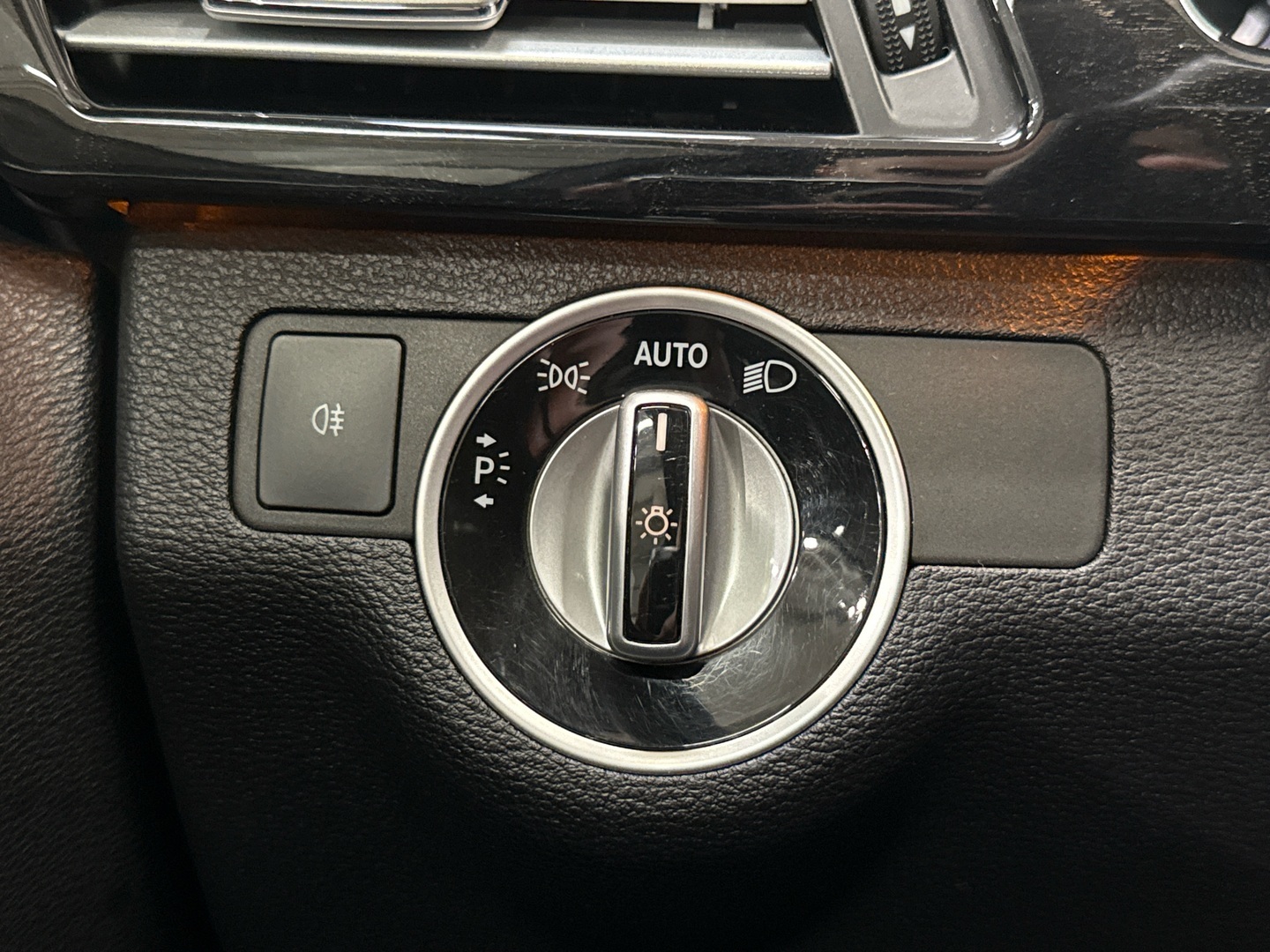 MERCEDES-BENZ E 2013