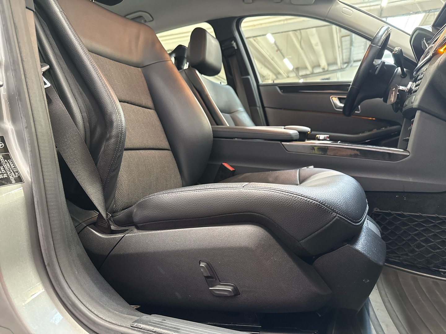 MERCEDES-BENZ E 2013