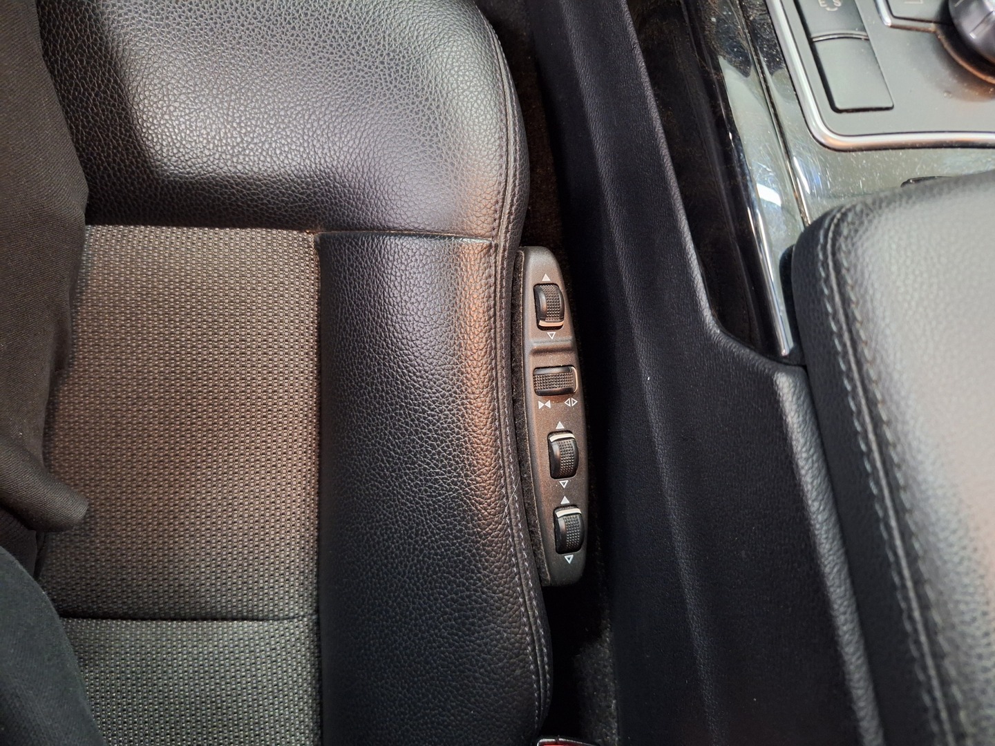 MERCEDES-BENZ E 2013