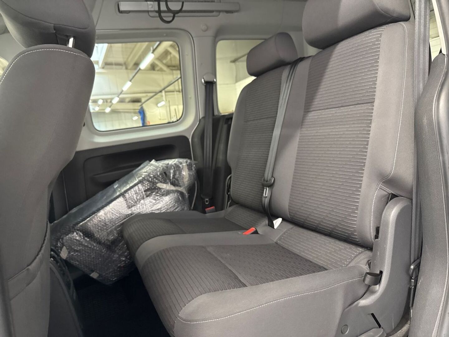 VOLKSWAGEN Caddy 2012