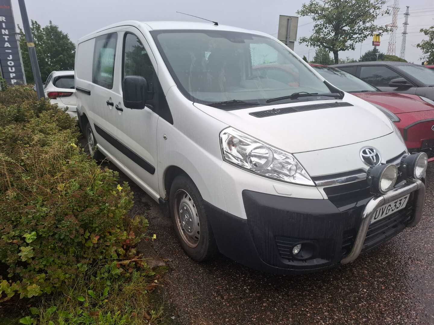 TOYOTA Proace 2013