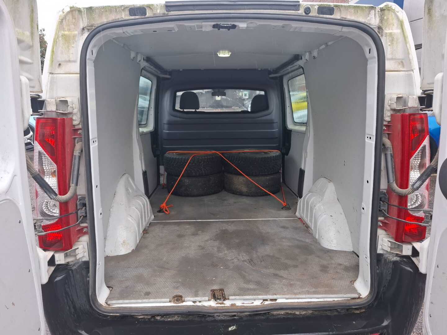 TOYOTA Proace 2013