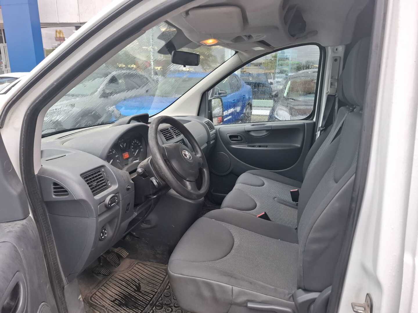 TOYOTA Proace 2013