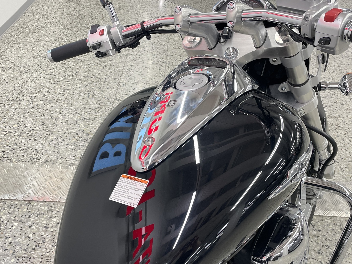 SUZUKI INTRUDER 2009