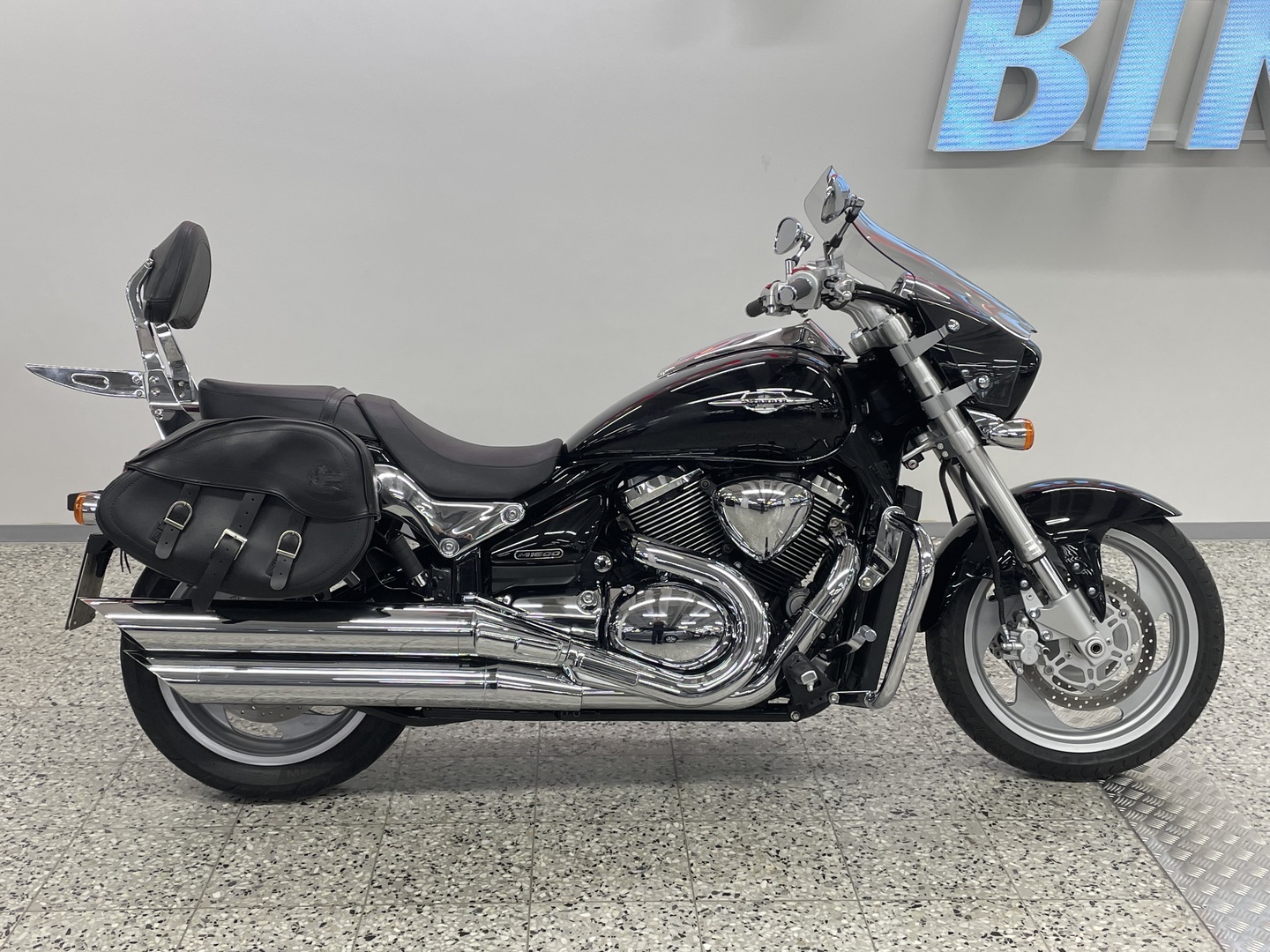 SUZUKI INTRUDER 2009