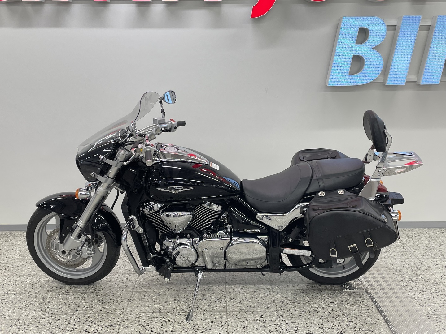 SUZUKI INTRUDER 2009