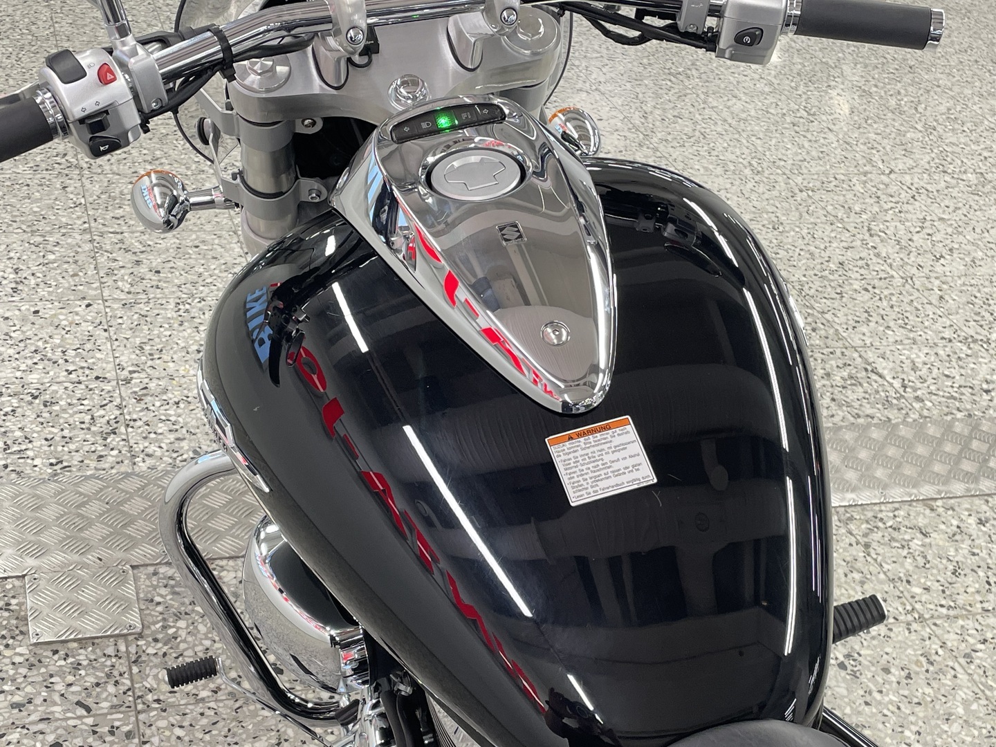 SUZUKI INTRUDER 2009