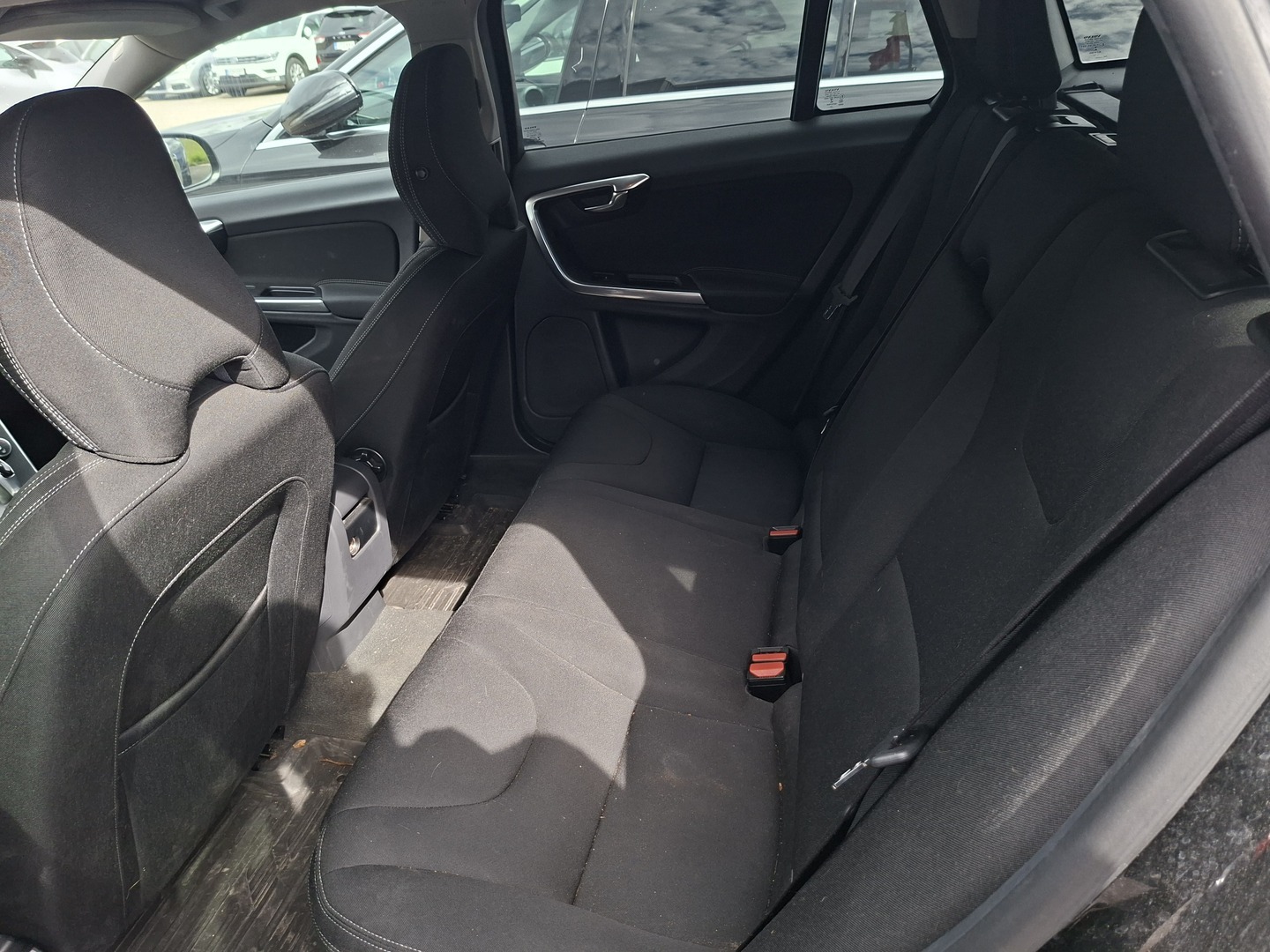 VOLVO V60 2014