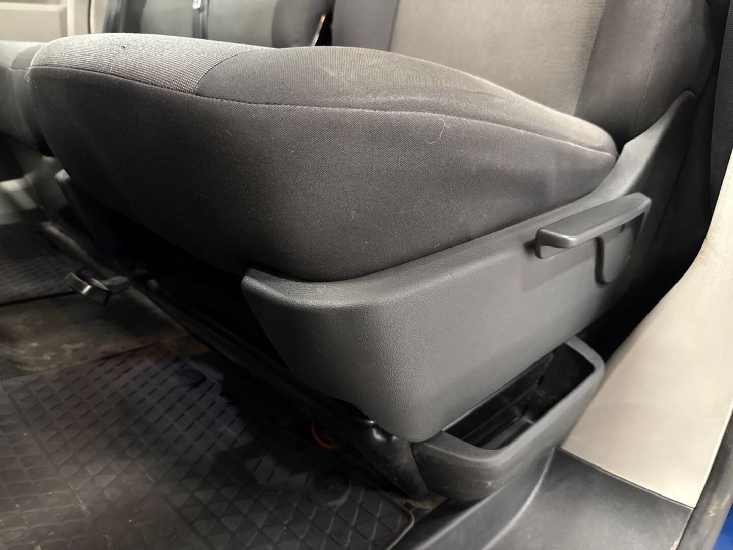 VOLKSWAGEN Transporter 2017