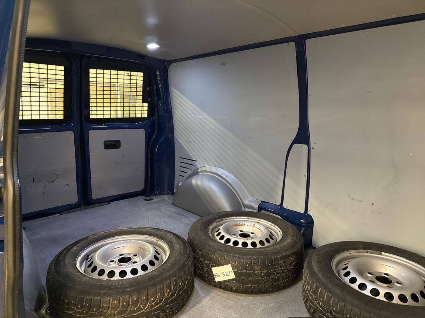 VOLKSWAGEN Transporter 2017