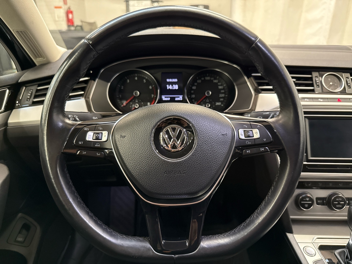 VOLKSWAGEN Passat 2018