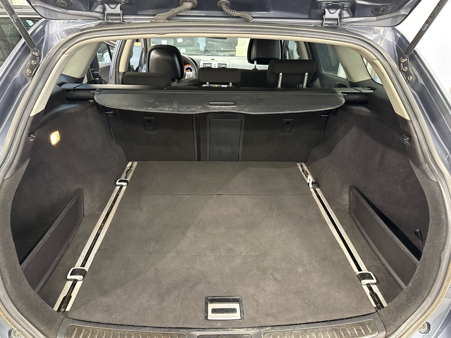 TOYOTA Avensis 2011
