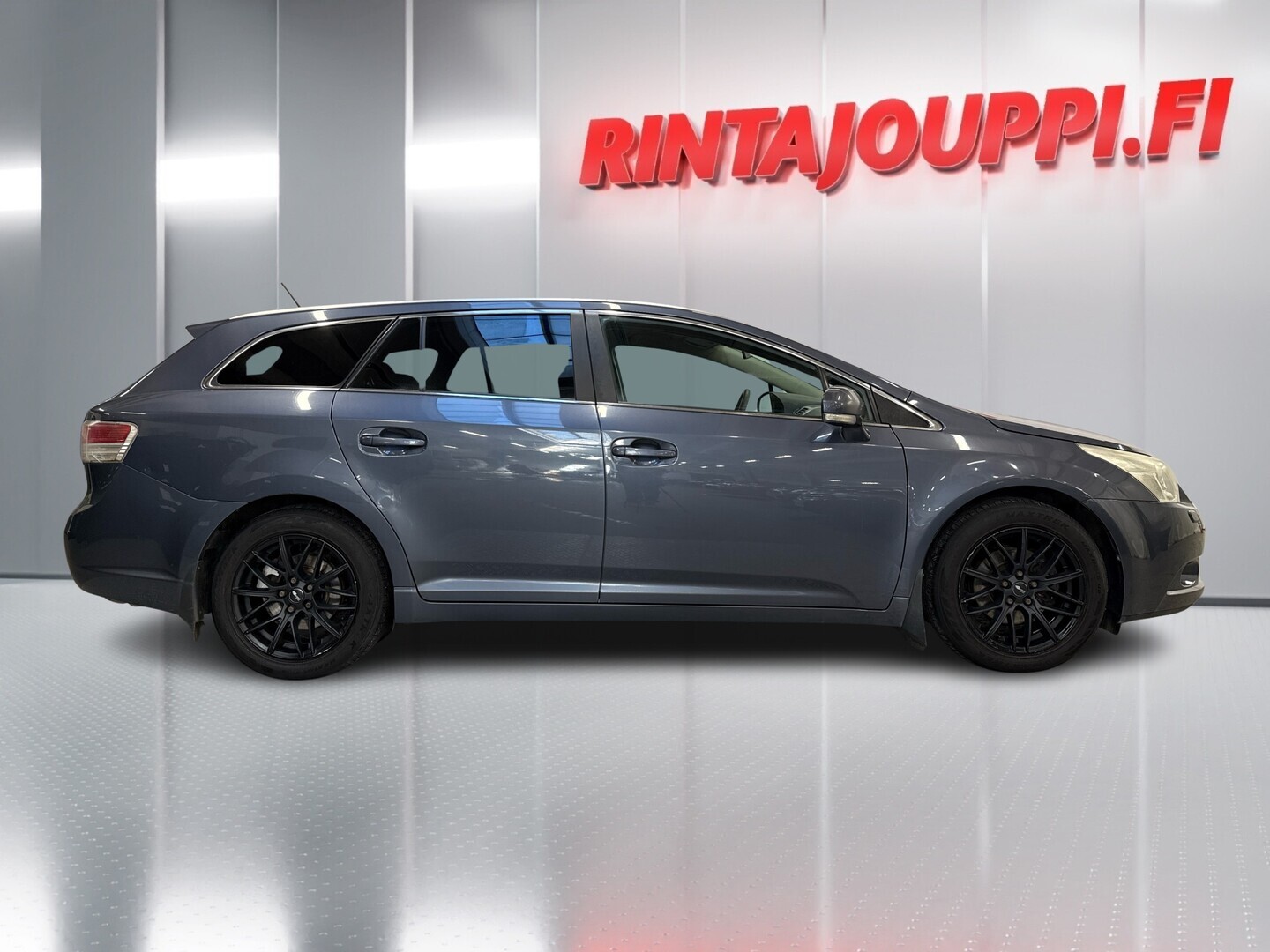TOYOTA Avensis 2011