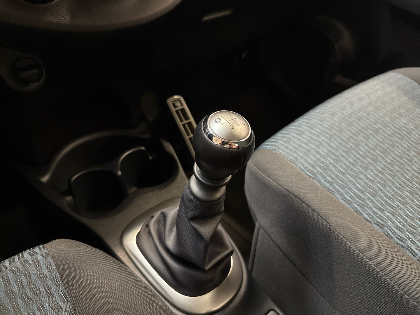 TOYOTA Yaris 2013