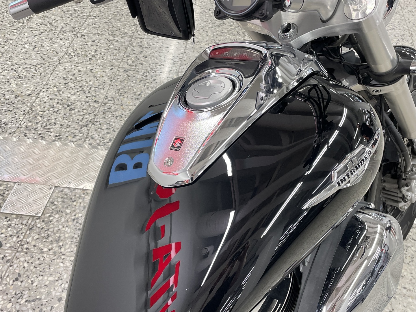 SUZUKI INTRUDER 2007