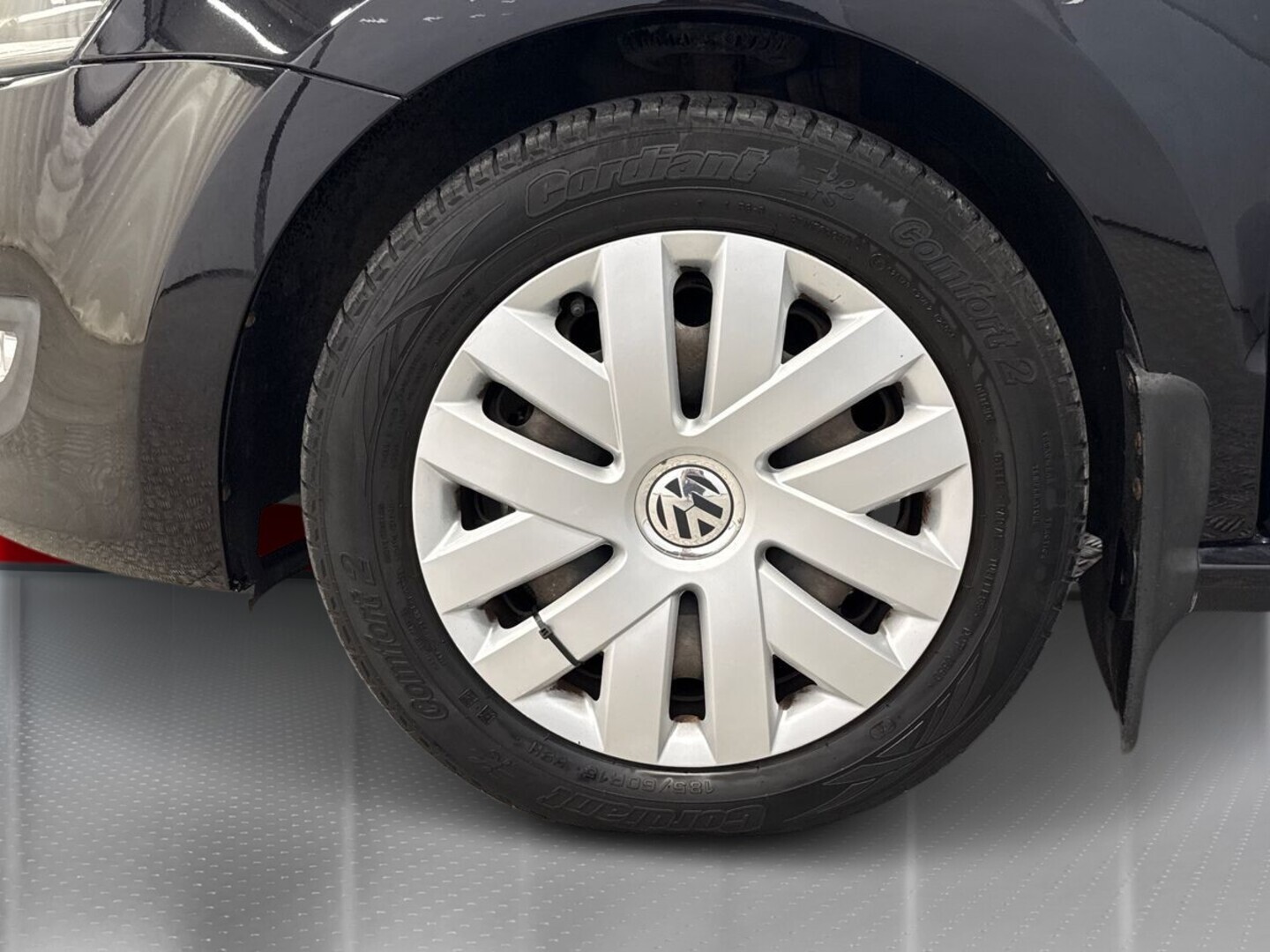 VOLKSWAGEN Polo 2012