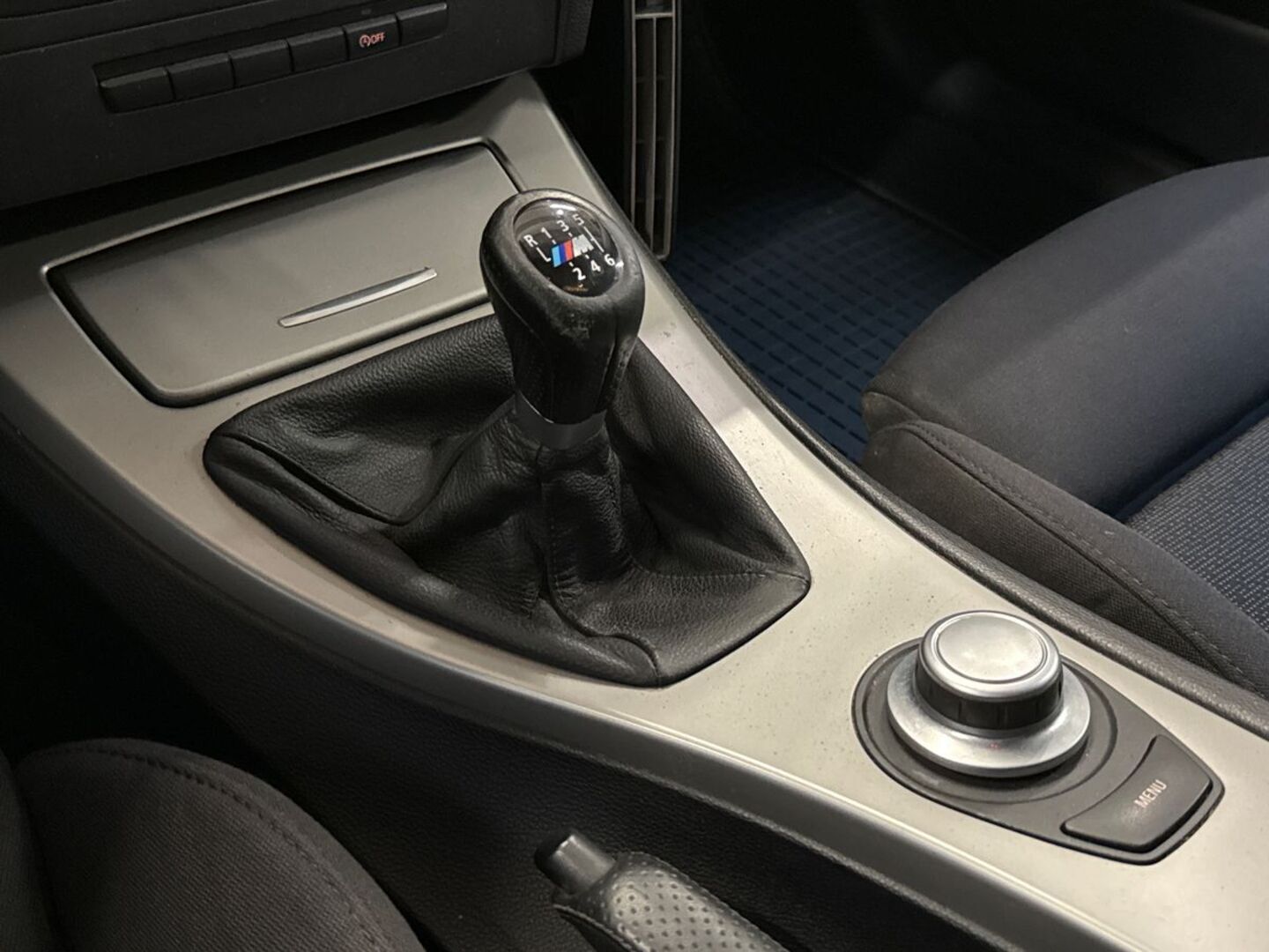 BMW 320 2008