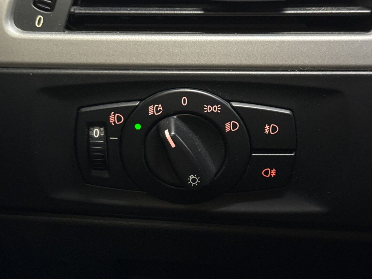 BMW 320 2008