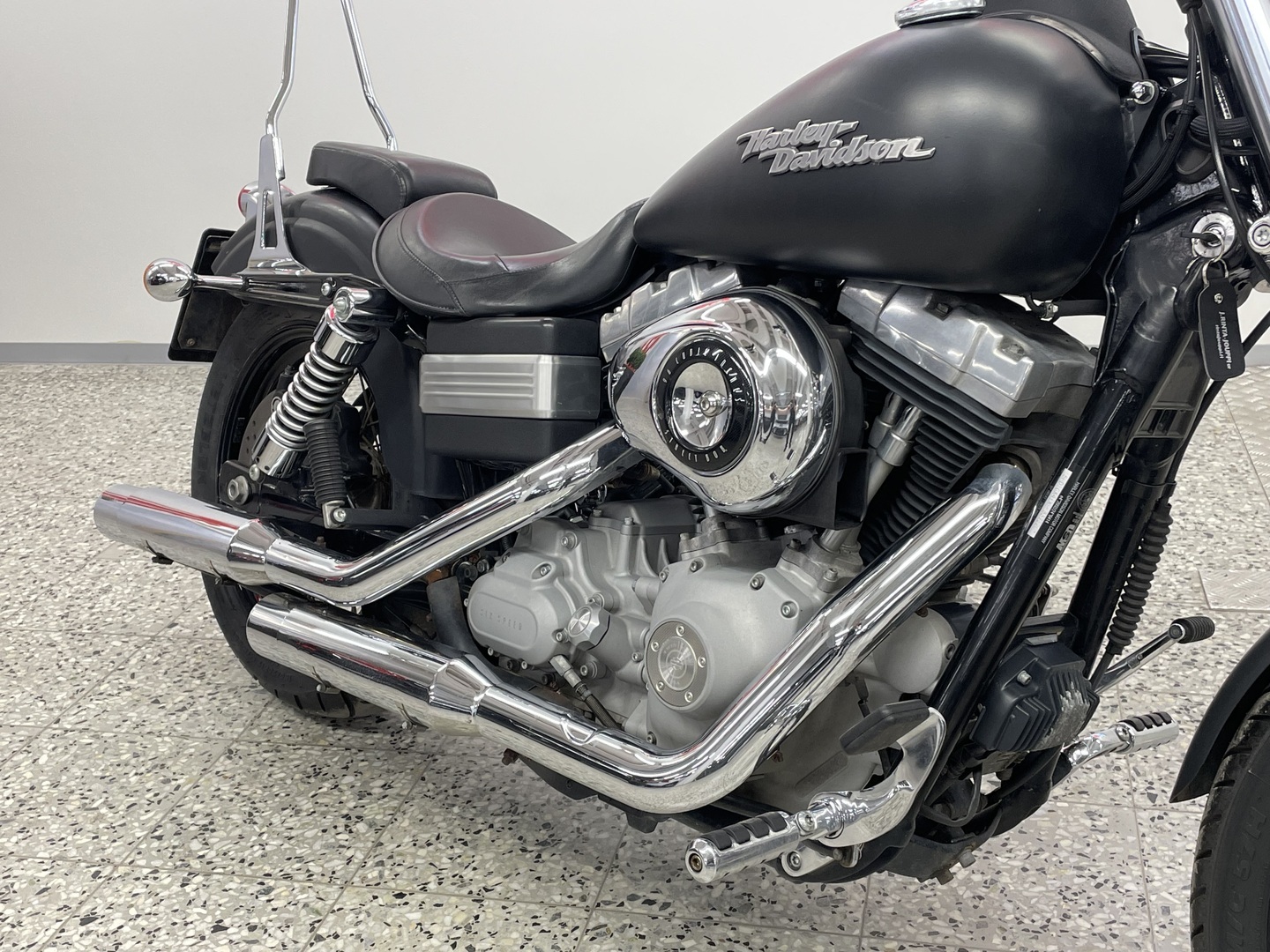 HARLEY-DAVIDSON DYNA 2010