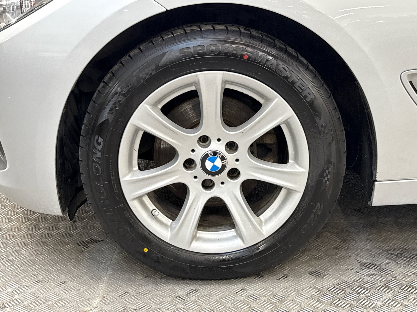 BMW 320 Gran Turismo 2017