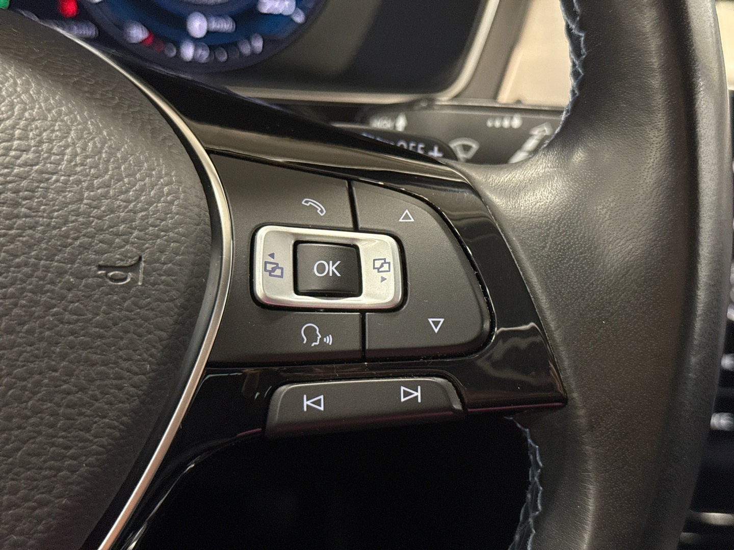 VOLKSWAGEN Passat 2018