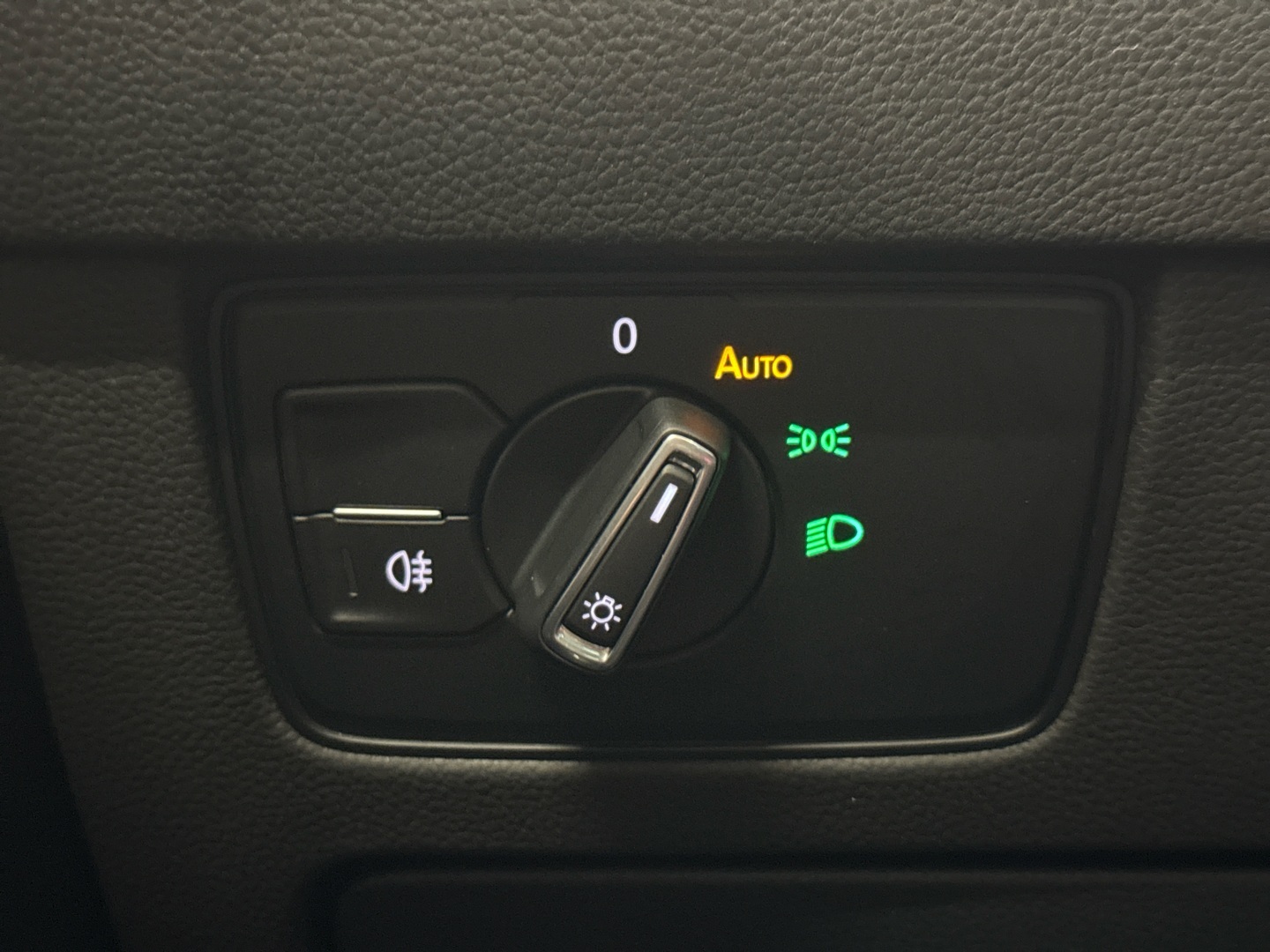 VOLKSWAGEN Passat 2018