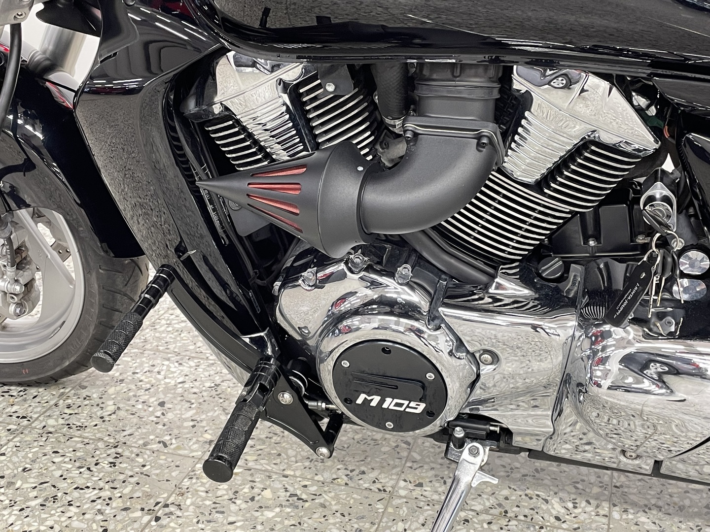 SUZUKI INTRUDER 2008