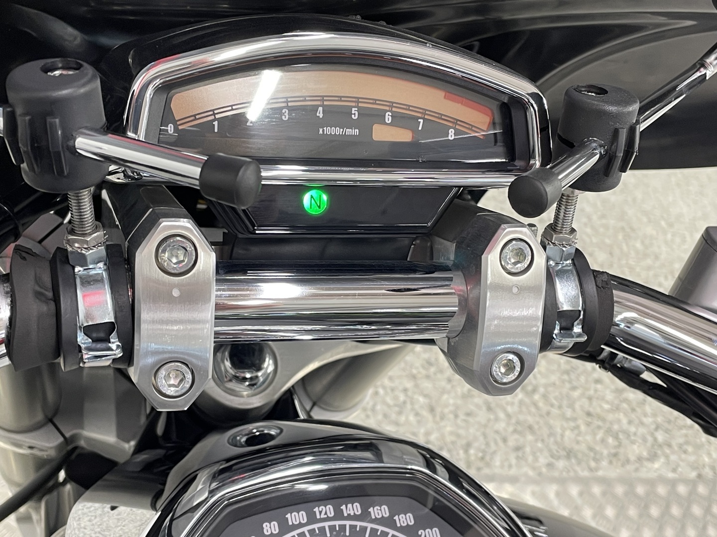 SUZUKI INTRUDER 2008