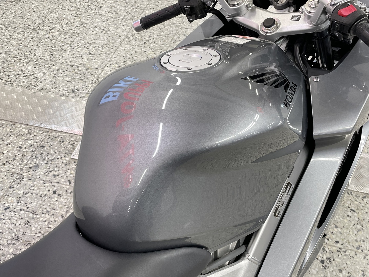 HONDA VFR 2008