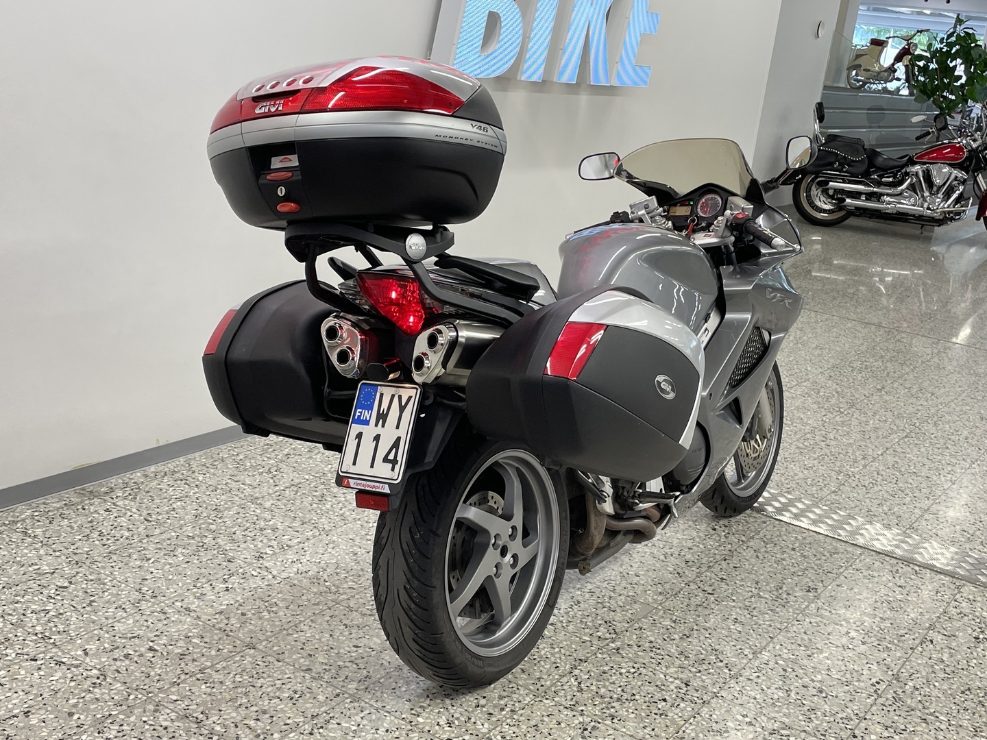 HONDA VFR 2008