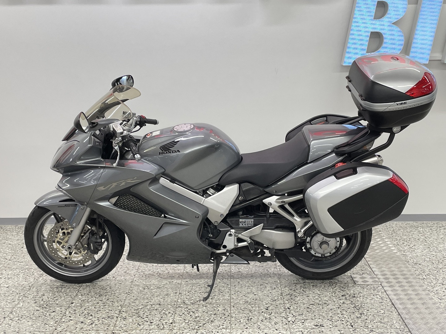 HONDA VFR 2008