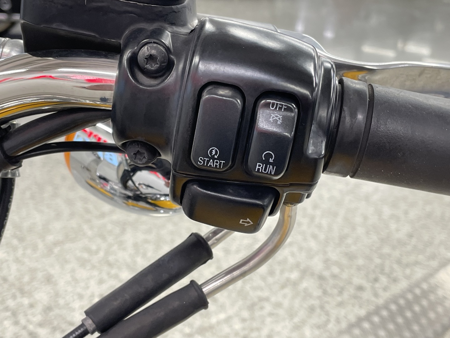 HARLEY-DAVIDSON DYNA 2008