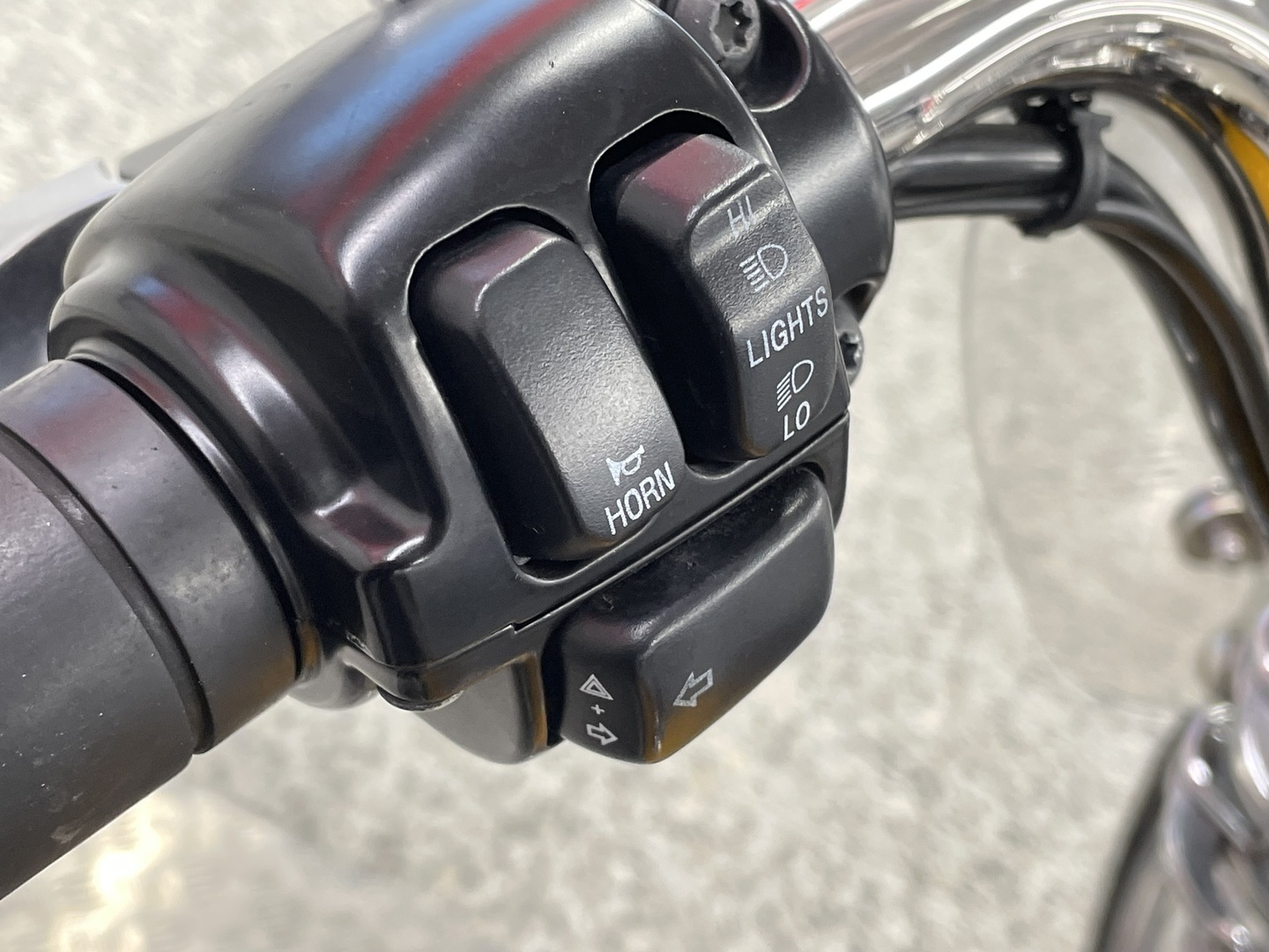 HARLEY-DAVIDSON DYNA 2008