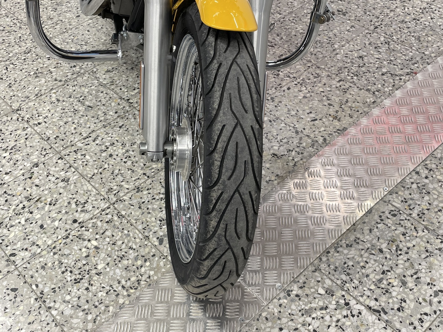 HARLEY-DAVIDSON DYNA 2008