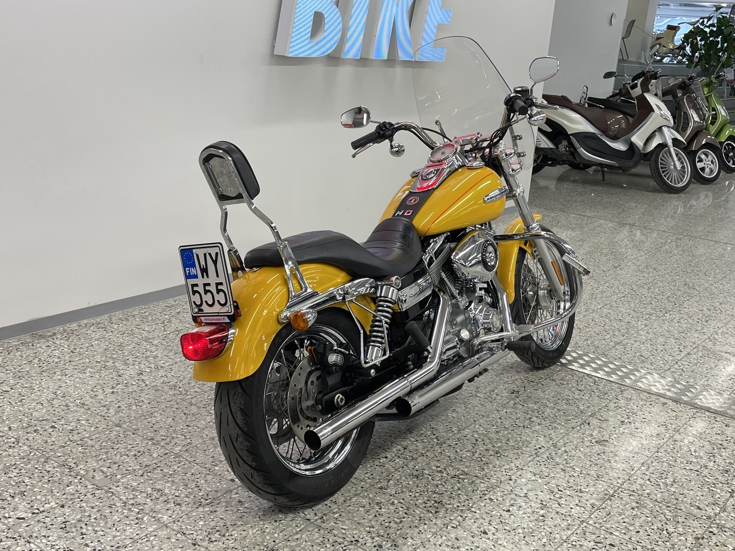 HARLEY-DAVIDSON DYNA 2008