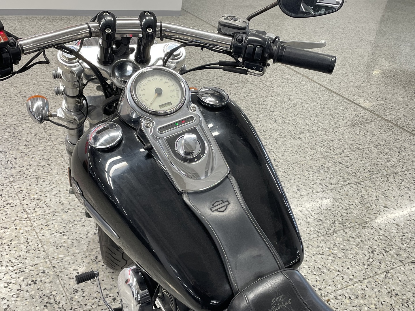 HARLEY-DAVIDSON DYNA 2008