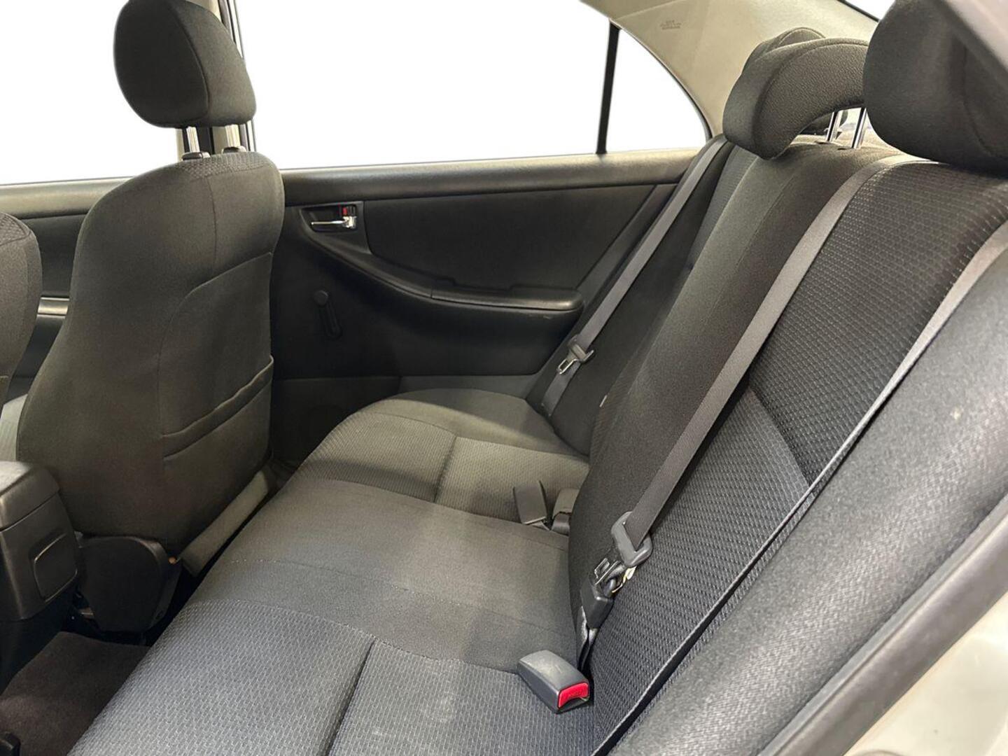 TOYOTA Corolla 2005