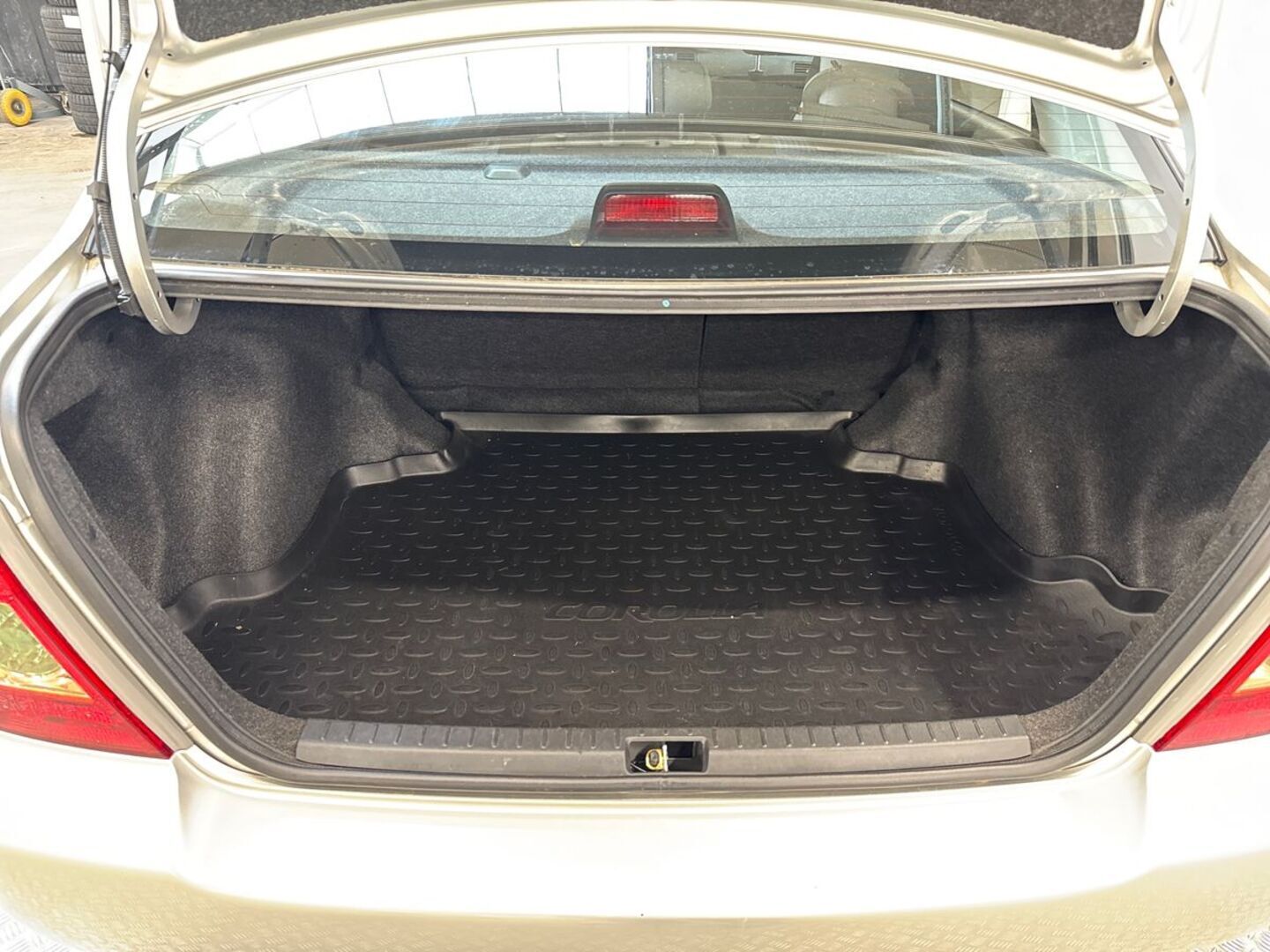 TOYOTA Corolla 2005