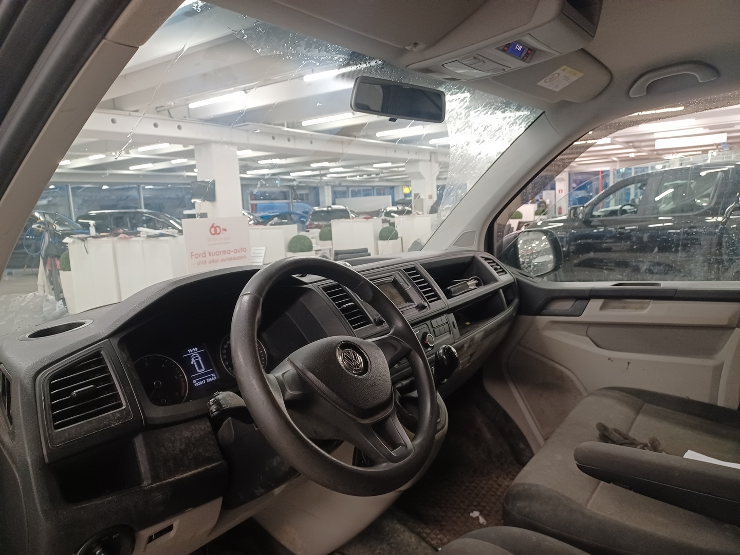 VOLKSWAGEN Transporter 2016