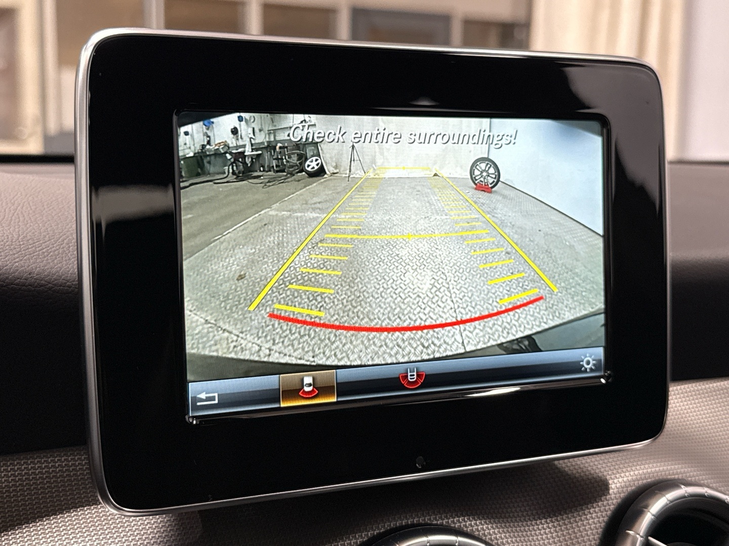 MERCEDES-BENZ CLA 2016