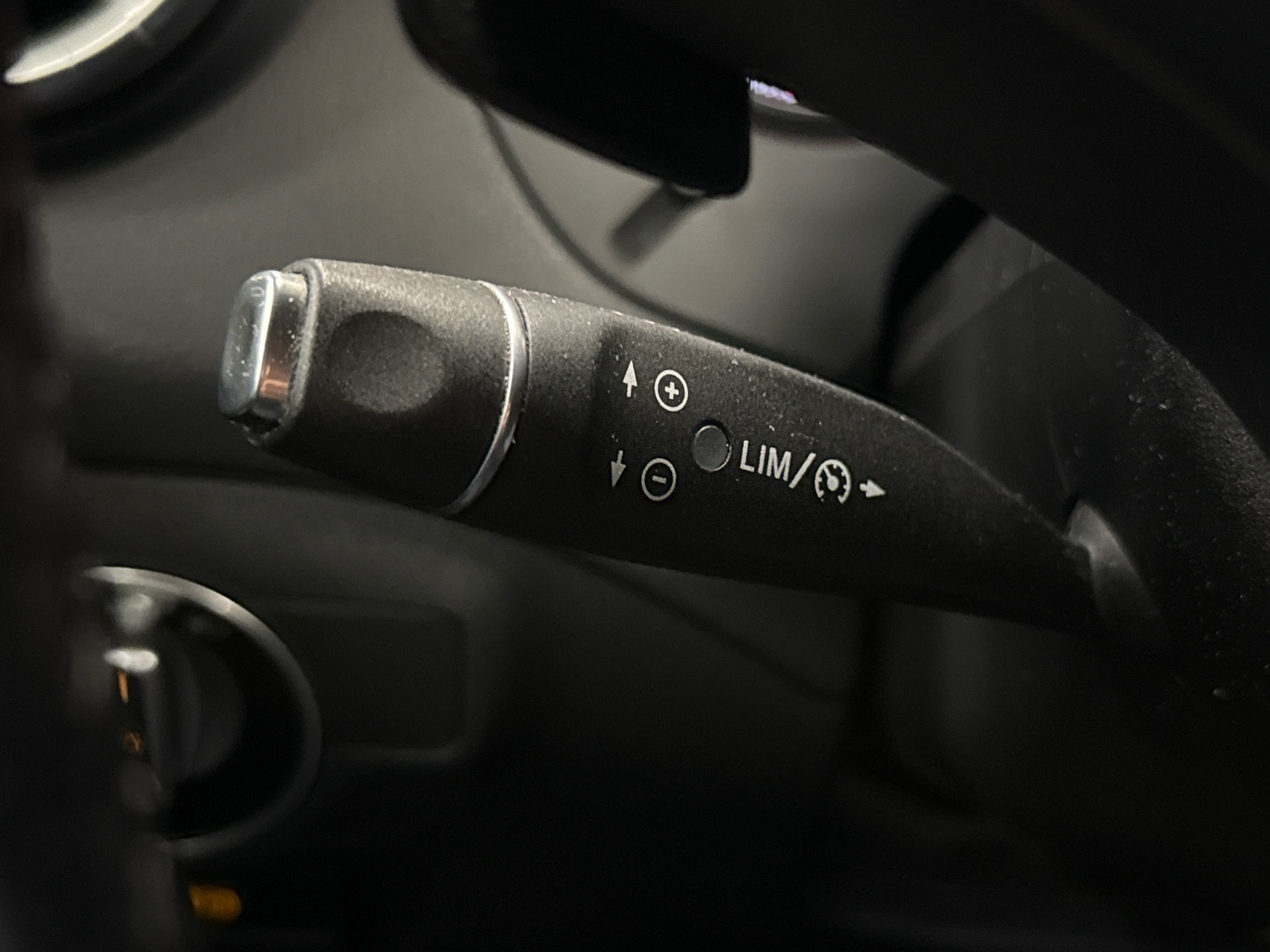 MERCEDES-BENZ CLA 2016